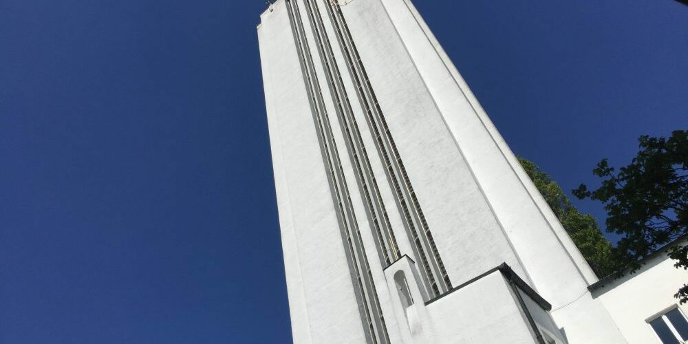 Turm der Kirche Mariä Himmelfahrt