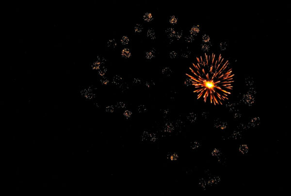 142-feuerwerk-01_by_friedbert_simon_pfarrbriefservice