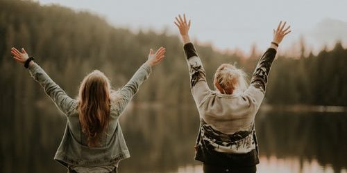 photo-1551845728-6820a30c64e2