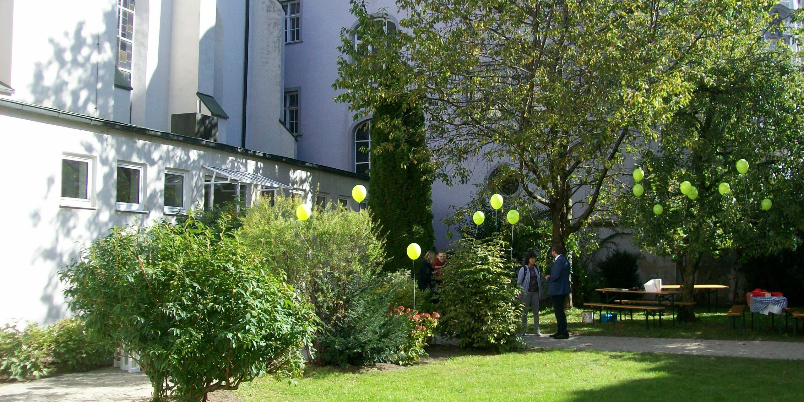 Pfarrgarten St. Johann Bild Garten von Margit