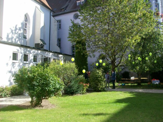 Pfarrgarten St. Johann Bild Garten von Margit