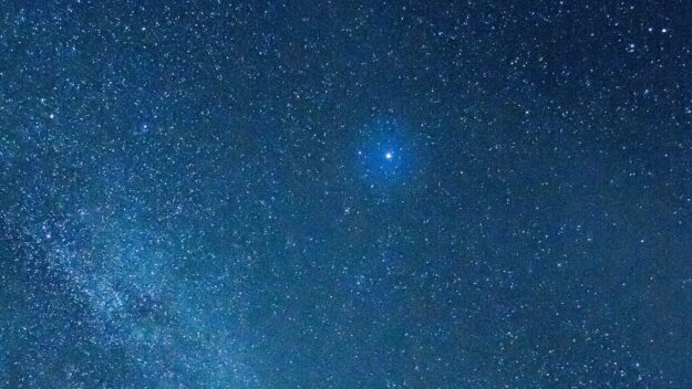 Sternenhimmel_Andrew_Ruiz_1050_591_Besinnungstag