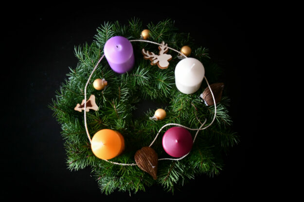 adventskranz2_by_Yohanes_Vianey_Lein_pfarrbriefservice Adventskranz